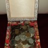 Шкатулка деревянная заполнена старинными монетами с 1961 по 1993 год. Вес 2 кг.